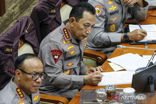 Blogger Polri : Komisi III Sepakat Polri Tetap di Bawah Presiden, Revisi UU Polri Segera Dibahas